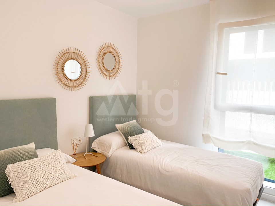 2 bedroom Apartment in Playa Flamenca - TR7322 - 13