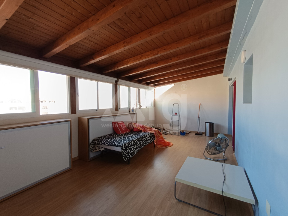 Penthouse cu 3 dormitoare în Torrevieja - RST53057 - 23