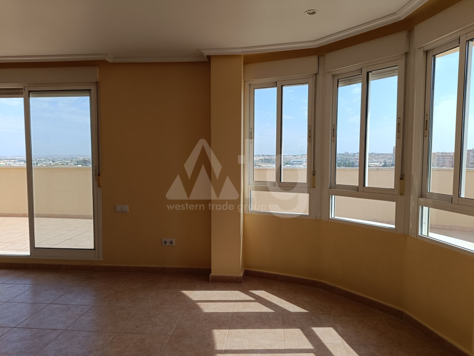 Penthouse cu 5 dormitoare în Torrevieja - RST53009 - 16