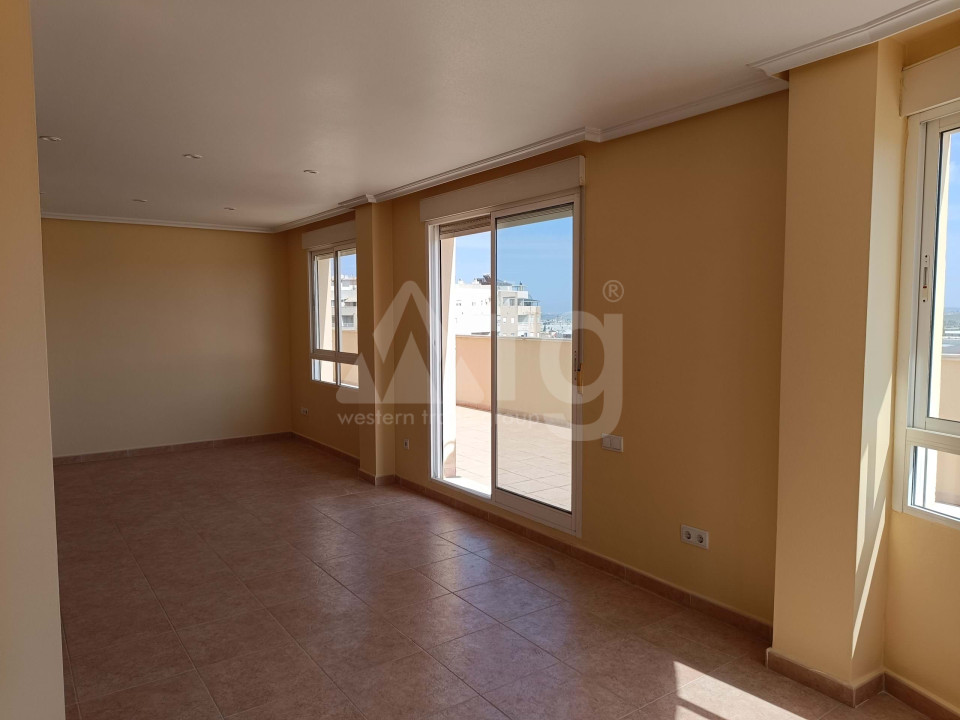 Penthouse cu 5 dormitoare în Torrevieja - RST53009 - 4