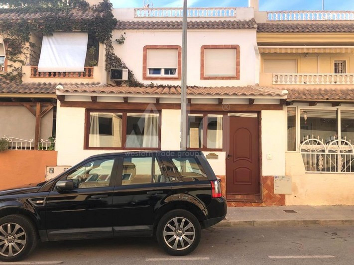 Townhouse cu 3 dormitoare în Los Montesinos - BCH57259 - 1