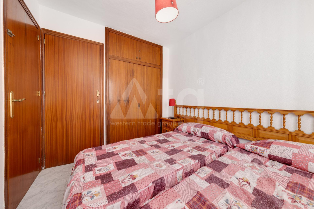 Townhouse cu 3 dormitoare în Torrevieja - CBH55789 - 19
