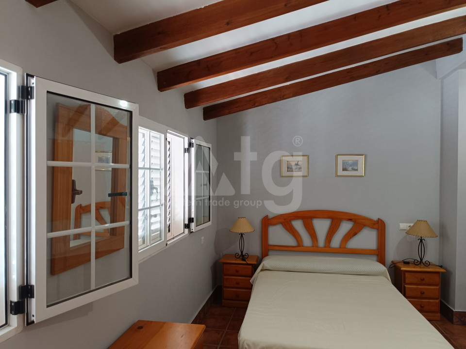 Townhouse cu 3 dormitoare în Torrevieja - RST53036 - 17
