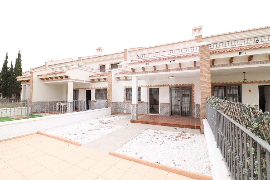 Townhouse de 3 chambres à San Miguel de Salinas - CRR56957 - 1