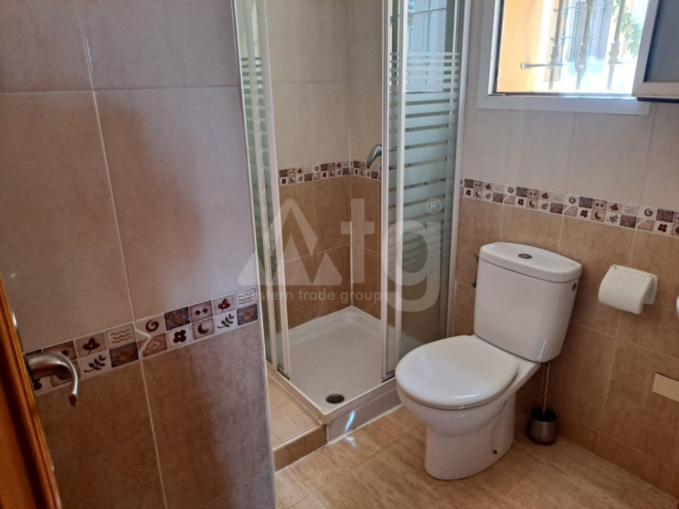 Vilă cu 3 dormitoare în Los Montesinos - MRQ60198 - 18