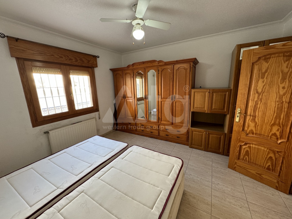 Vilă cu 3 dormitoare în Villamartin - DP52950 - 11