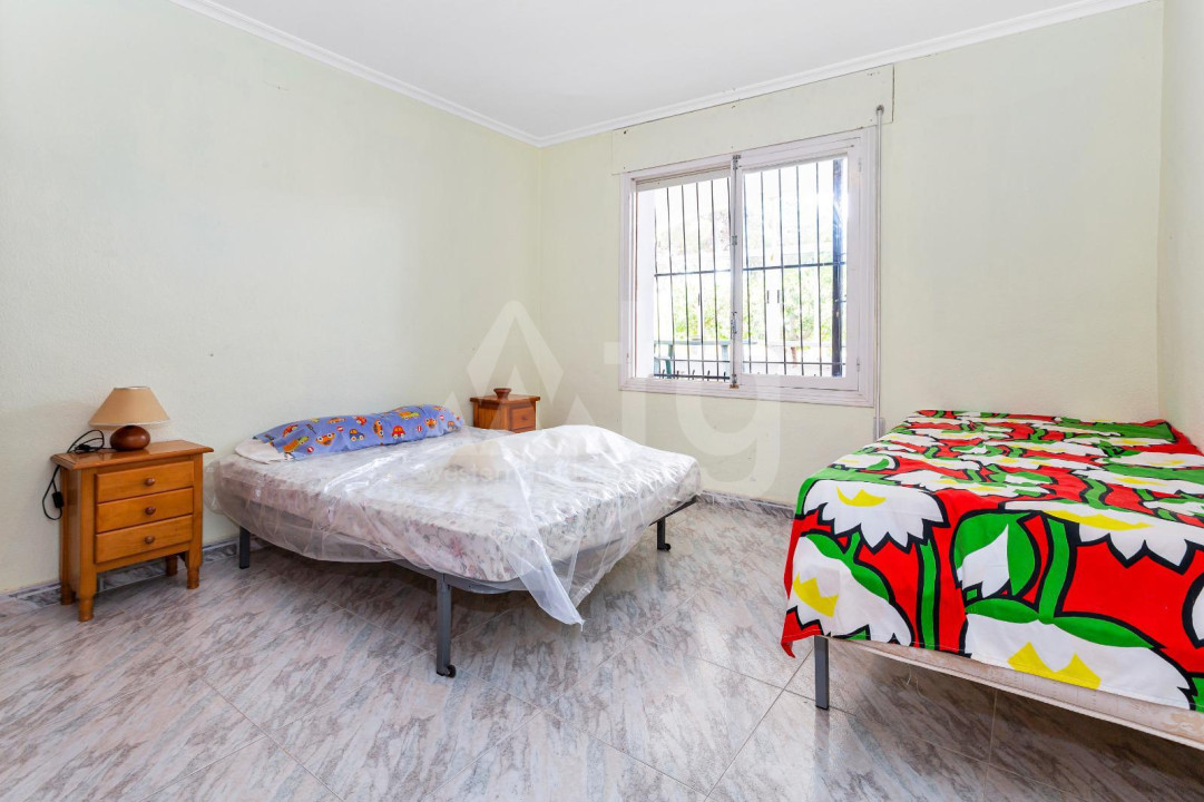 Vilă cu 5 dormitoare în Los Montesinos - CBH57040 - 16