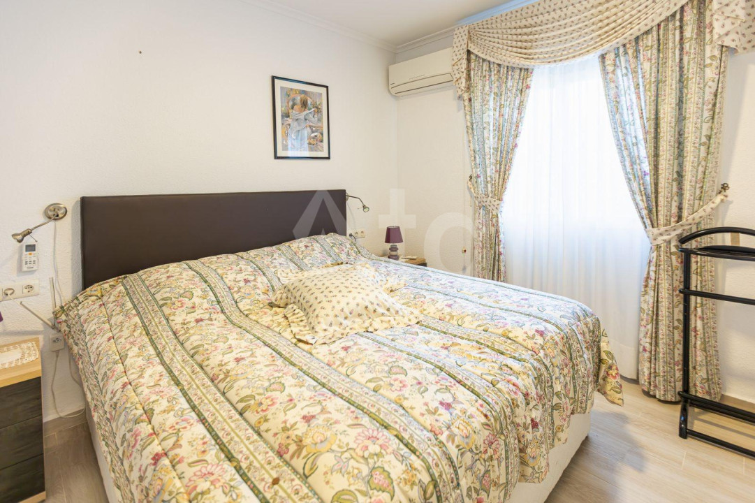 Vilă cu 5 dormitoare în Torrevieja - SHL49154 - 11