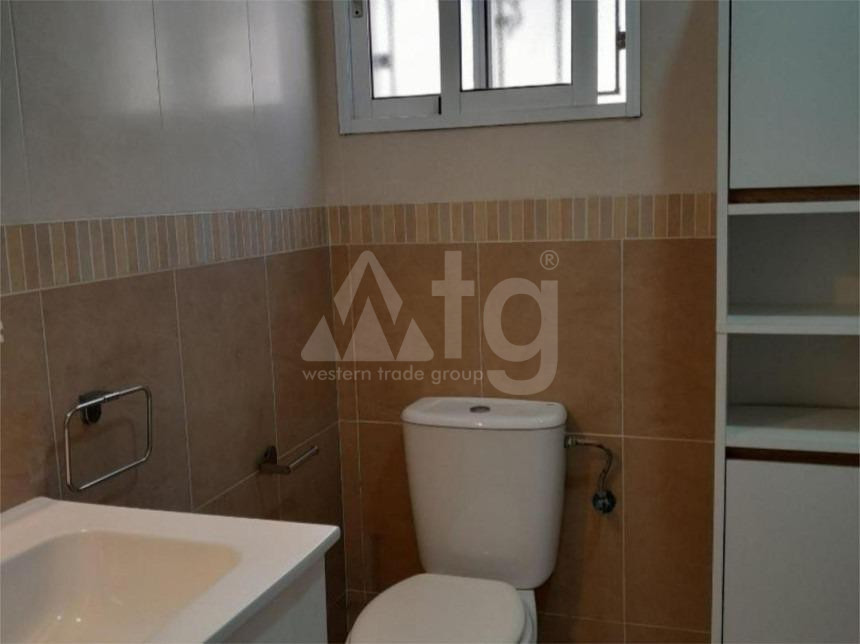 Villa de 2 chambres à Torrevieja - SHL55643 - 17