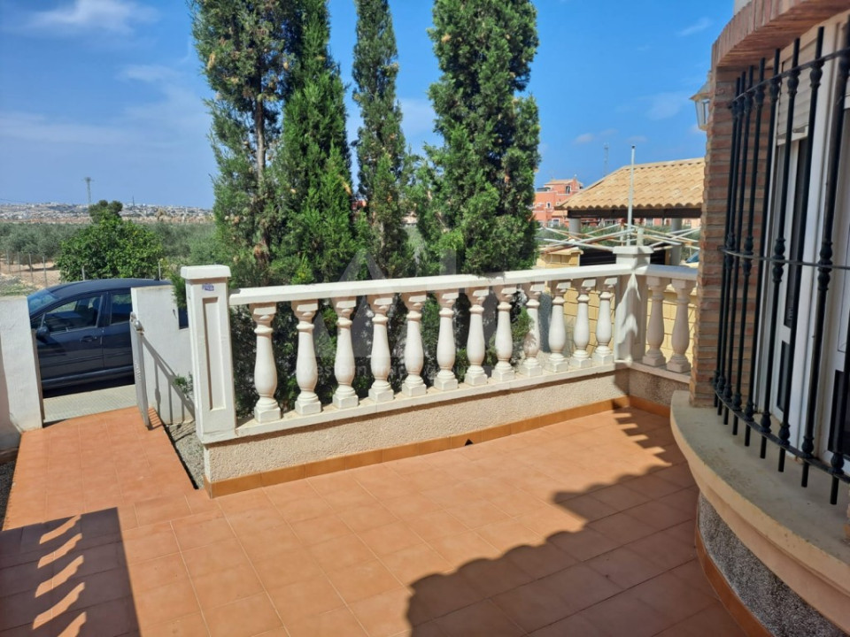 Villa de 3 chambres à Los Montesinos - MRQ60198 - 3