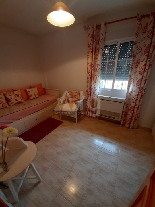 Villa de 3 habitaciones en Torrevieja - TT50380 - 12