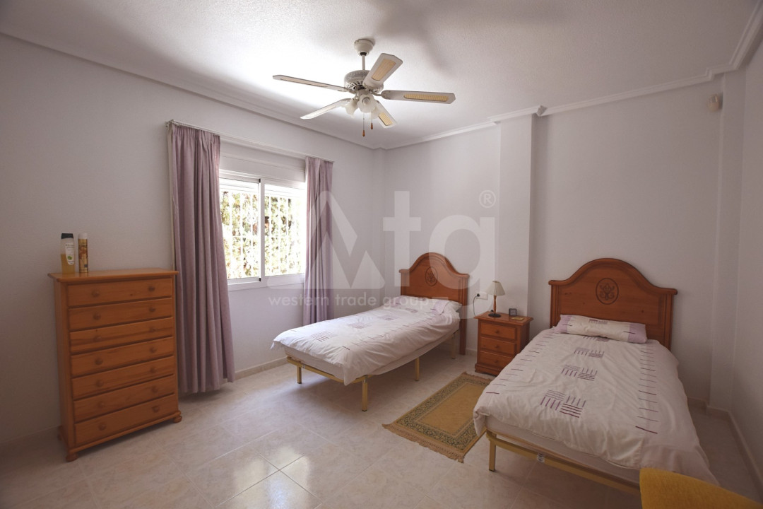 Villa de 4 chambres à Ciudad Quesada - VAR53670 - 12