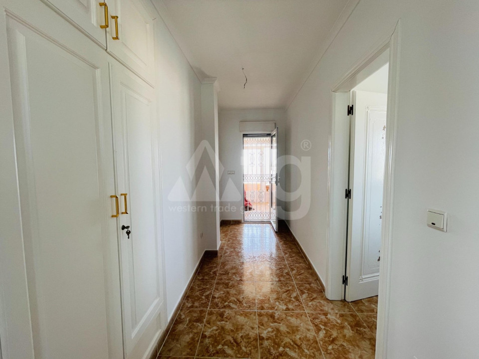 Villa de 4 chambres à Ciudad Quesada - VRC60391 - 24