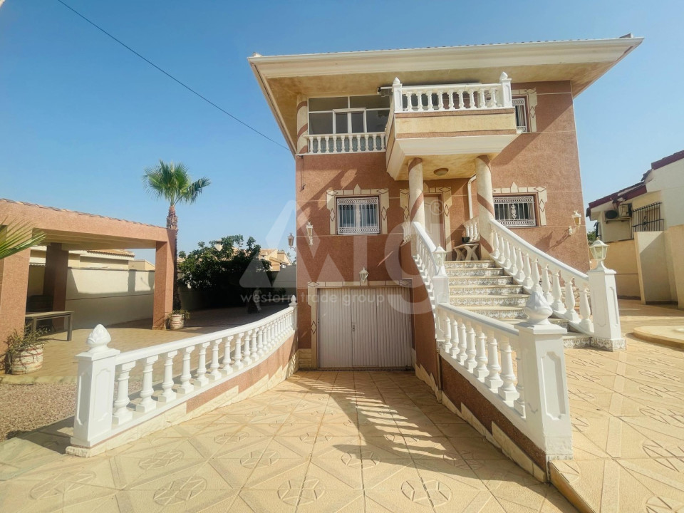 Villa de 4 chambres à Ciudad Quesada - VRC60391 - 2