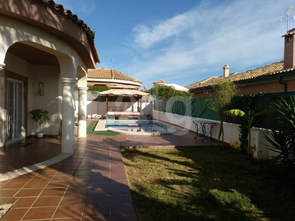 Villa de 4 habitaciones en Balsicas - RST53028 - 10