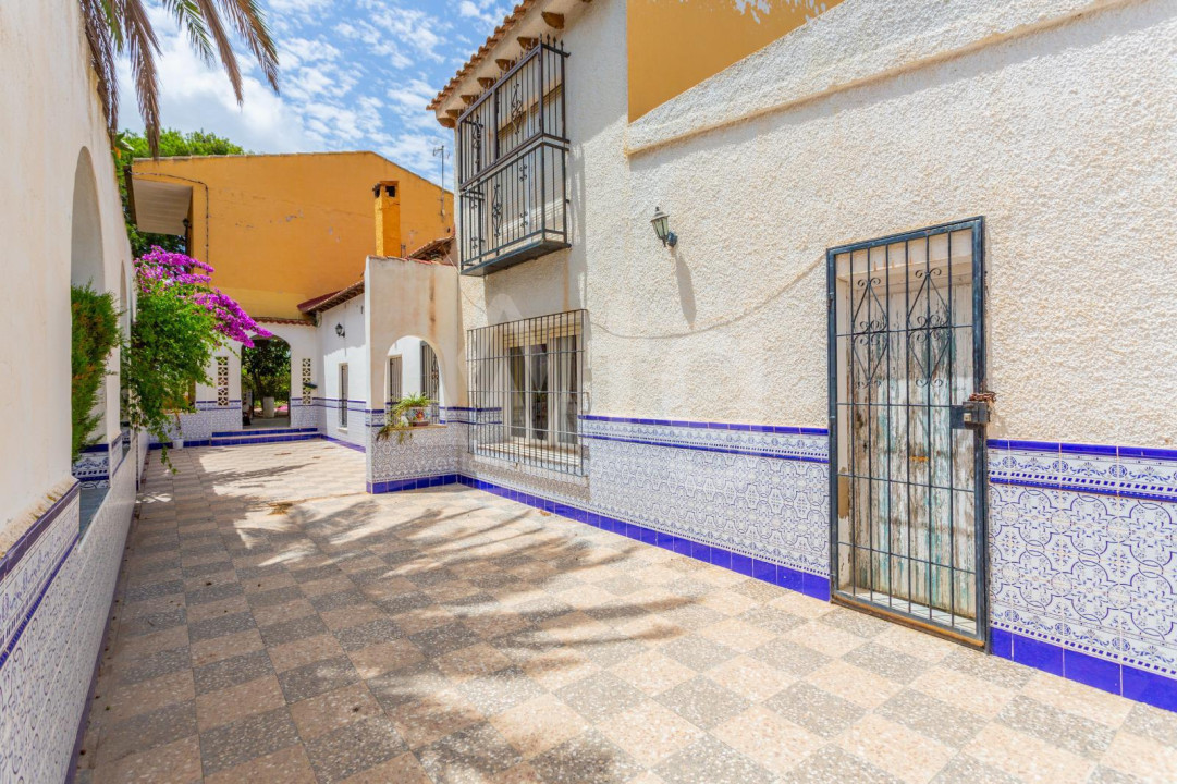 Villa de 5 chambres à Los Montesinos - CBH57040 - 27