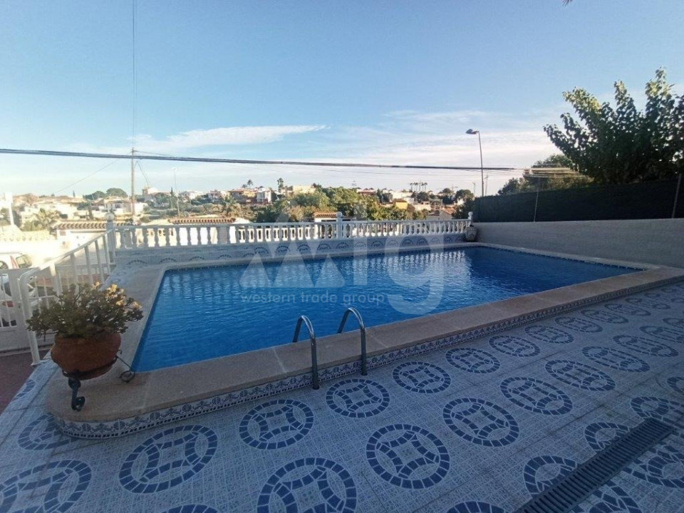 Villa de 5 chambres à Torrevieja - SHL32769 - 17