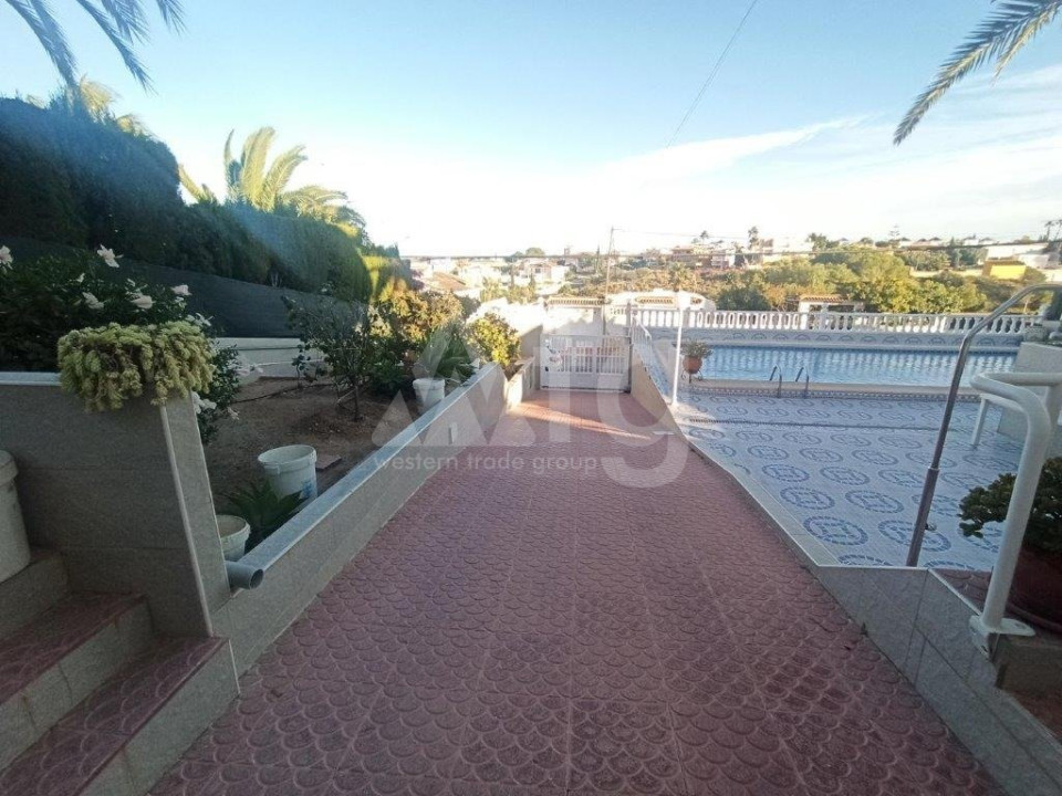 Villa de 5 chambres à Torrevieja - SHL32769 - 21