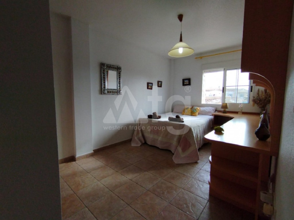 Villa de 6 chambres à Torrevieja - MRQ59096 - 11