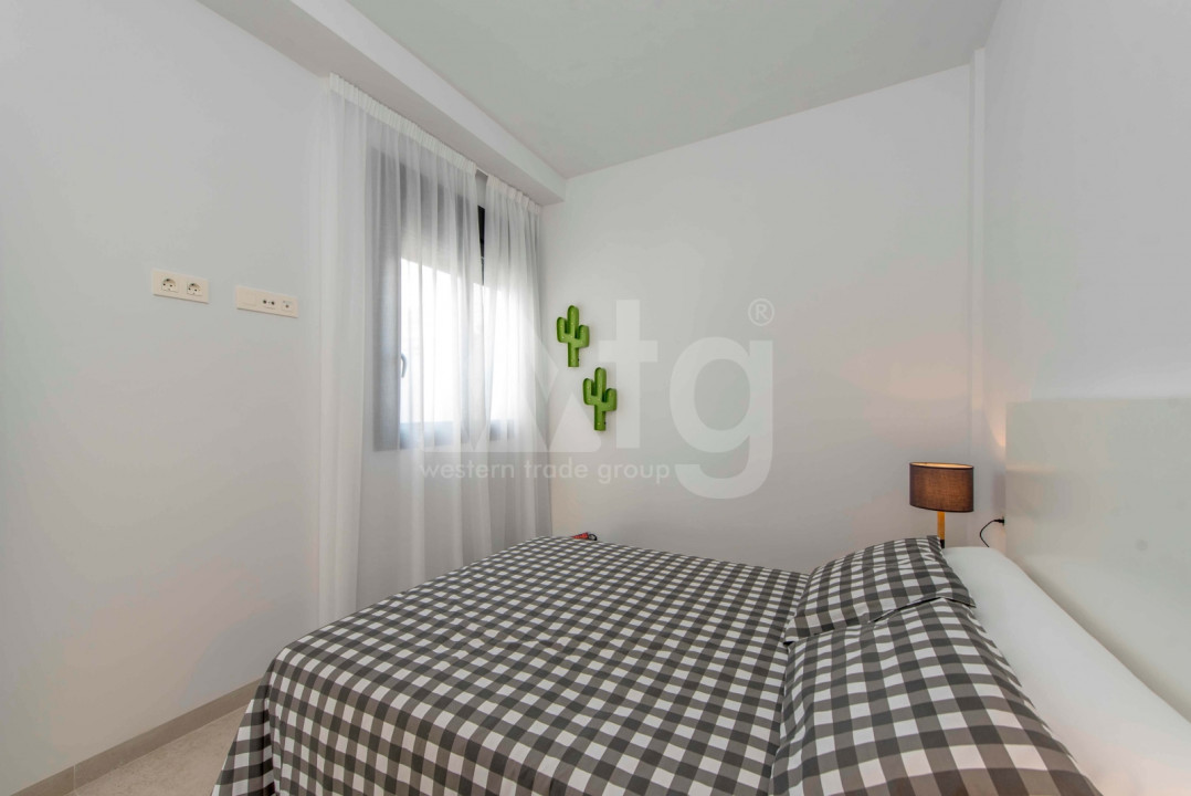 3 bedroom Villa in Orihuela Costa - HH6409 - 18