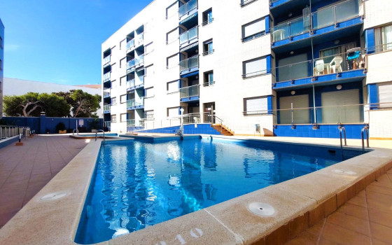 2 bedroom Apartment in Torrevieja - CRR63114 - 1