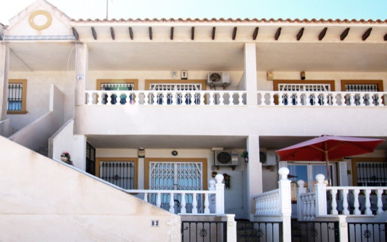 https://wtgspain.com/small/2-bedroom-bungalow-in-cabo-roig-id-fps48437-1469002.jpg