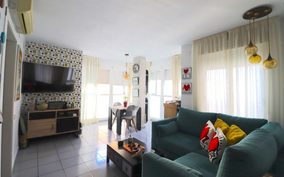 https://wtgspain.com/small/2-loznice-penthouse-v-benidorm-id-cpp59932-1642183.jpg