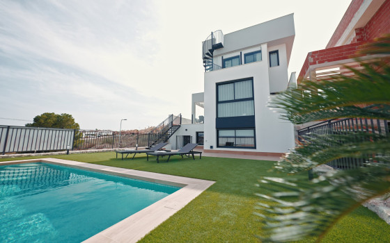 https://wtgspain.com/small/2-loznice-villa-v-algorfa-id-ov37945-1515342.jpg