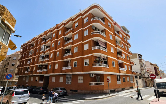 https://wtgspain.com/small/2-schlafzimmer-penthouse-wohnung-in-torrevieja-id-cbh57079-1602541.jpg
