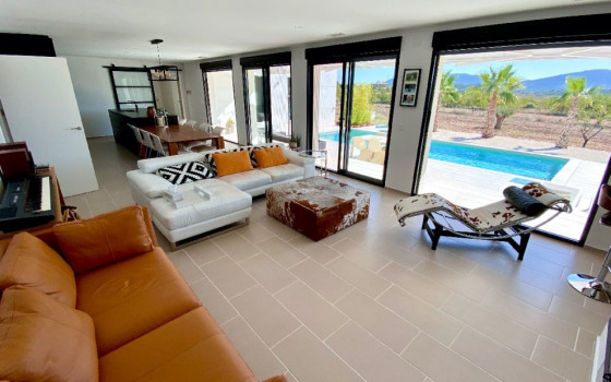 3 bedroom Villa in La Romana - MBC62166 - 4