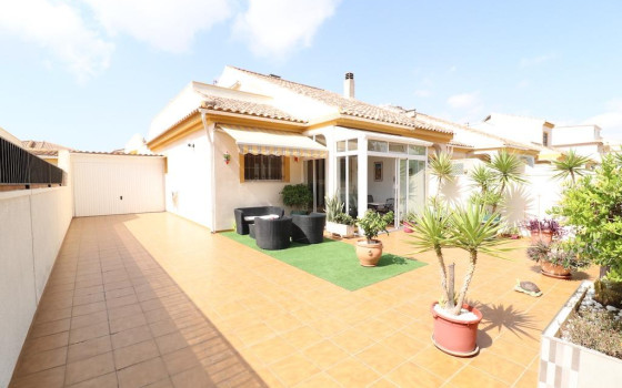 https://wtgspain.com/small/3-bedroom-villa-in-pilar-de-la-horadada-id-crr57109-1594506.jpg