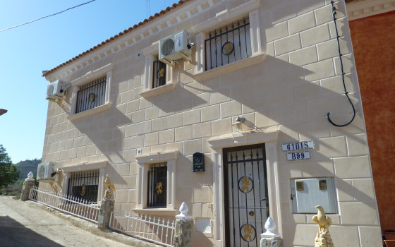 https://wtgspain.com/small/3-bedroom-villa-in-rojales-id-vre29798-1315693.jpg