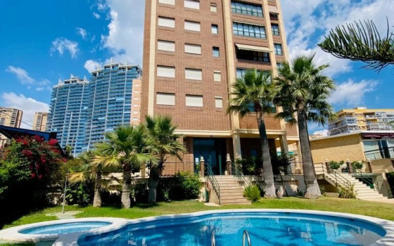 https://wtgspain.com/small/3-loznice-apartman-v-benidorm-id-bes45410-1433949.jpg