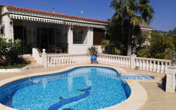 https://wtgspain.com/small/3-loznice-villa-v-calpe-id-vmd57506-1606901.jpg