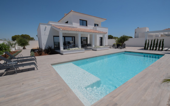 https://wtgspain.com/small/3-loznice-villa-v-la-marina-id-gbq31123-1261935.jpg