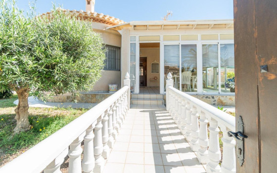 https://wtgspain.com/small/3-loznice-villa-v-playa-flamenca-id-rpf53882-1560663.jpg