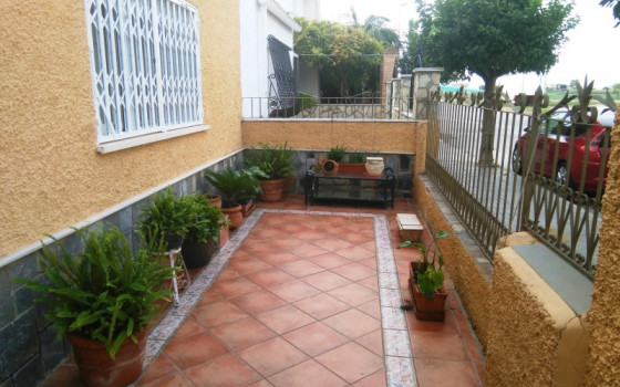 https://wtgspain.com/small/4-bedroom-townhouse-in-almoradi-id-jlm49964-1500024.jpg