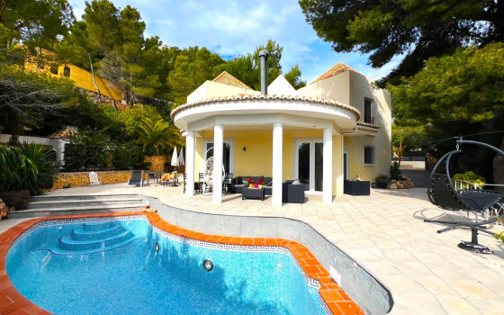 https://wtgspain.com/small/4-bedroom-villa-in-altea-id-sle52351-1540459.jpg