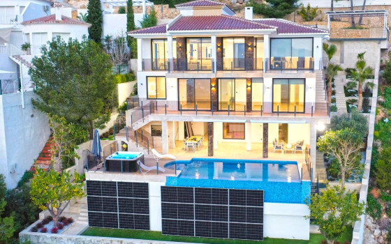 https://wtgspain.com/small/4-loznice-villa-v-altea-id-cgn40399-1367010.jpg