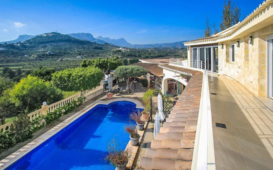 https://wtgspain.com/small/4-loznice-villa-v-calpe-id-icb55156-1576258.jpg