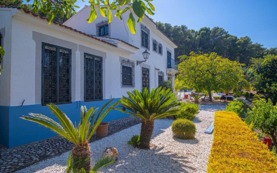 https://wtgspain.com/small/4-loznice-villa-v-guadalest-id-cgn40516-1369716.jpg