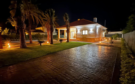 4 Schlafzimmer Villa in Cabo Roig - LR61729 - 28