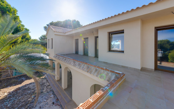 5 bedroom Villa in Punta Prima - CBC59709 - 33