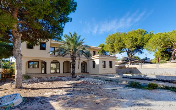 5 bedroom Villa in Punta Prima - CBC59709 - 2