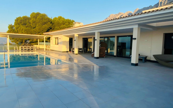 https://wtgspain.com/small/5-loznice-villa-v-altea-id-sle52281-1539249.jpg