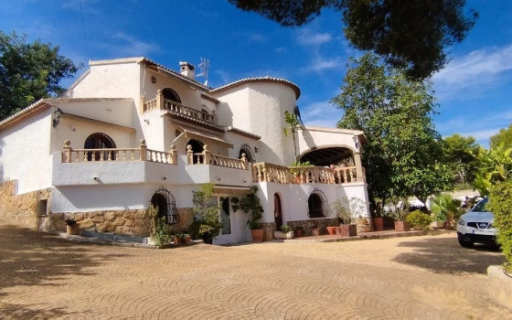 https://wtgspain.com/small/5-loznice-villa-v-javea-id-bes47166-1461656.jpg