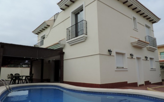 6 bedroom Villa in Cabo Roig - VRE29805