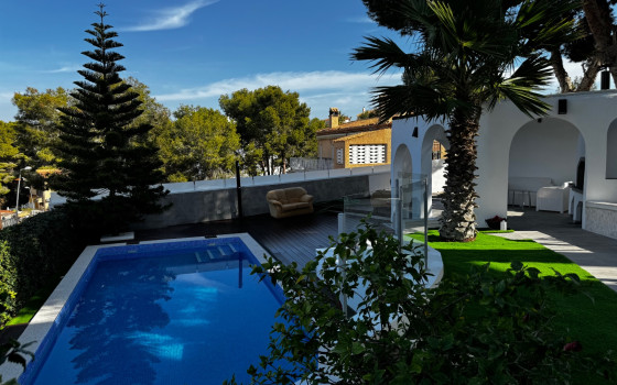 6 bedroom Villa in Los Balcones - LR61679 - 2