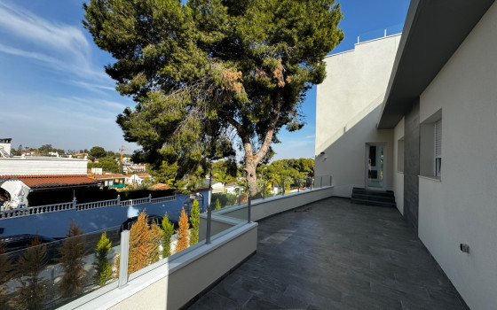 6 bedroom Villa in Los Balcones - LR61679 - 16