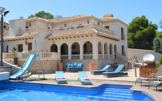 https://wtgspain.com/small/6-bedroom-villa-in-villamartin-id-mvr60508-1650140.jpg